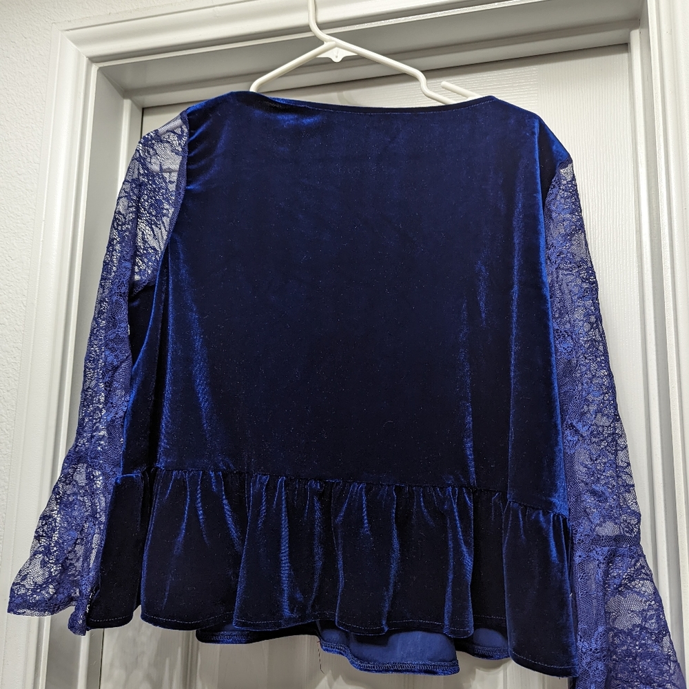 Blouse - Picture 3 of 4